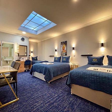 Jubilee Hotel Victoria Лондон Экстерьер фото