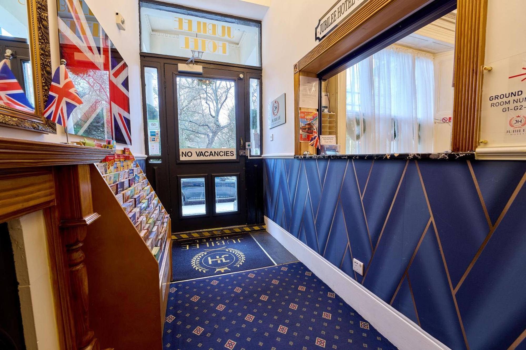 Jubilee Hotel Victoria Лондон Экстерьер фото