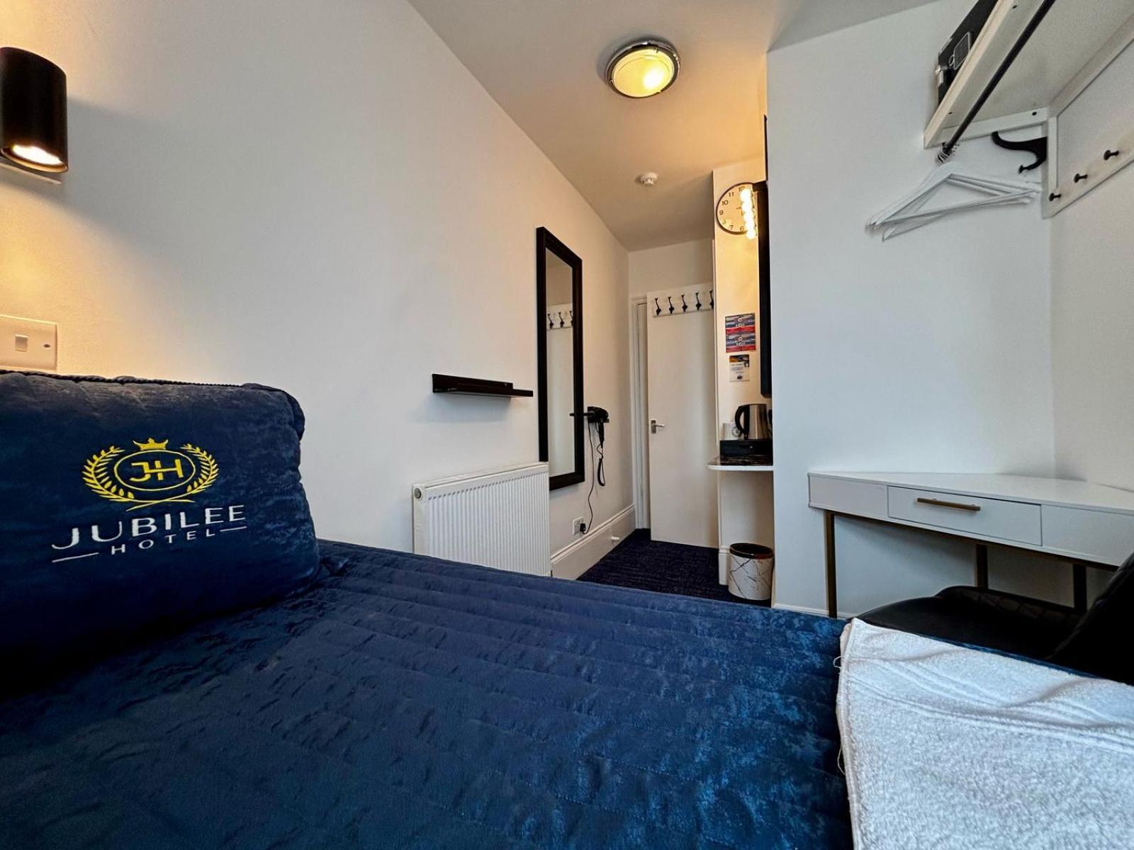 Jubilee Hotel Victoria Лондон Экстерьер фото
