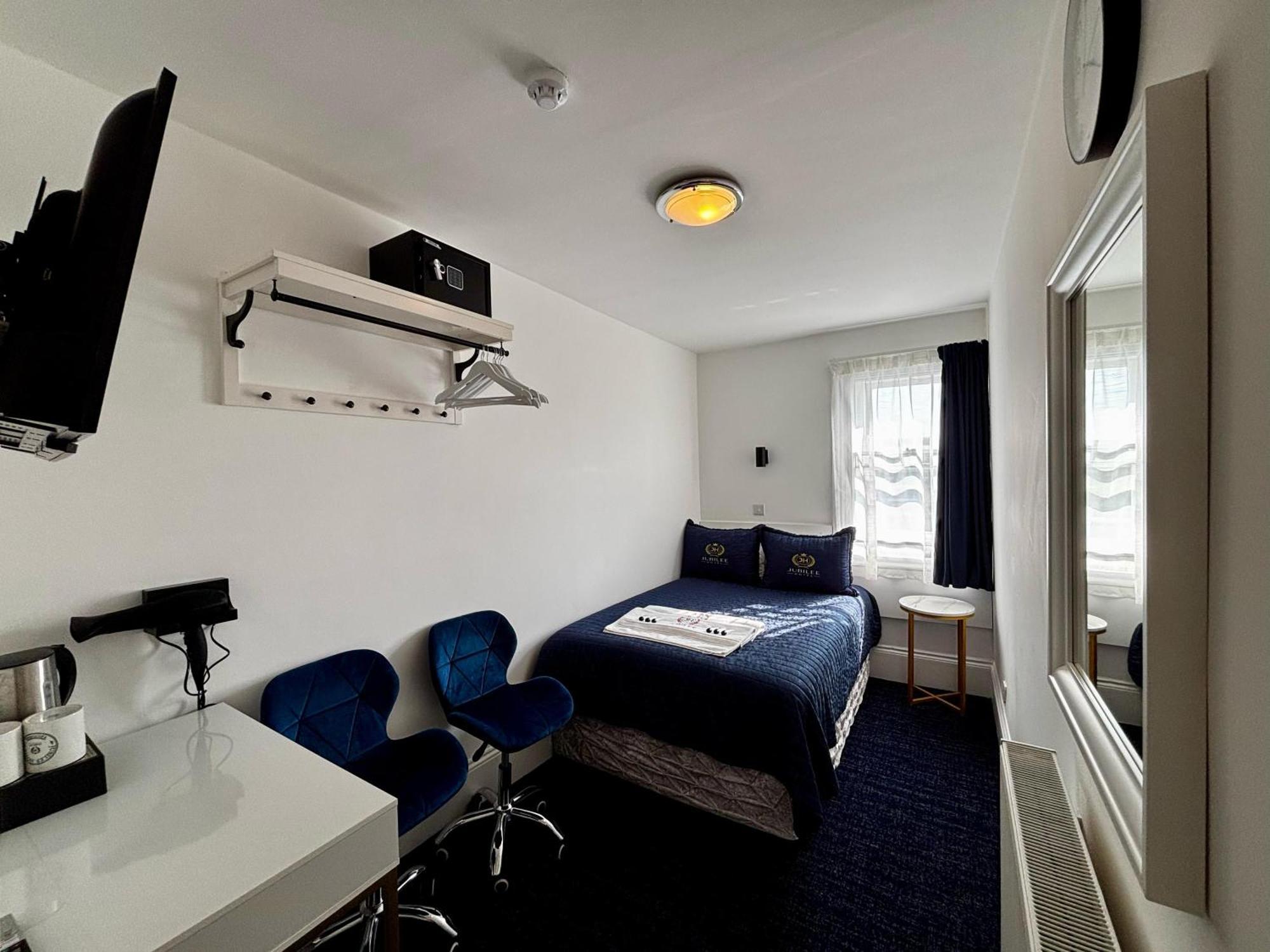 Jubilee Hotel Victoria Лондон Экстерьер фото