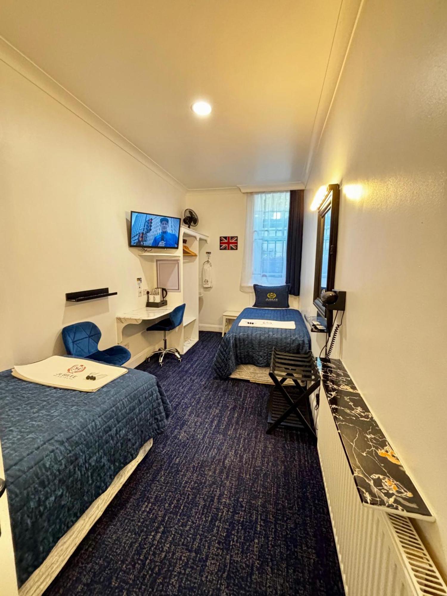Jubilee Hotel Victoria Лондон Экстерьер фото