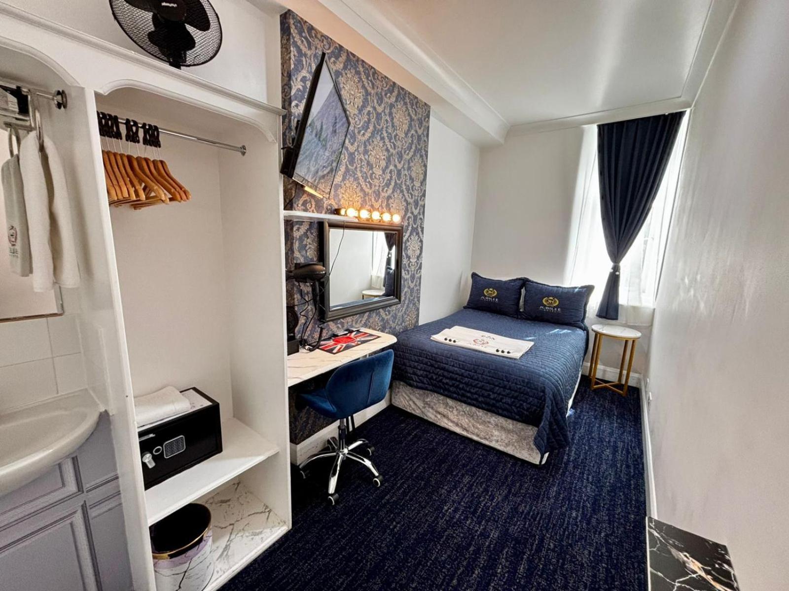 Jubilee Hotel Victoria Лондон Экстерьер фото